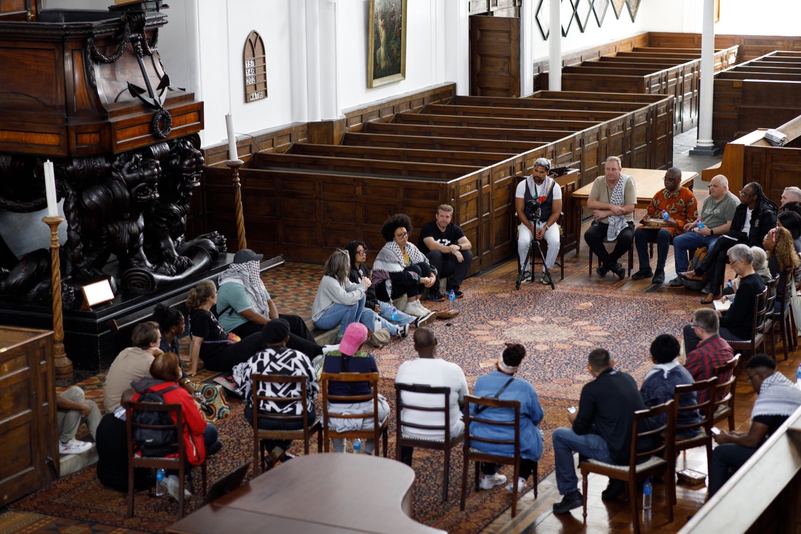 Mobile Classroom —  Pilgrimage through a contested city — 130